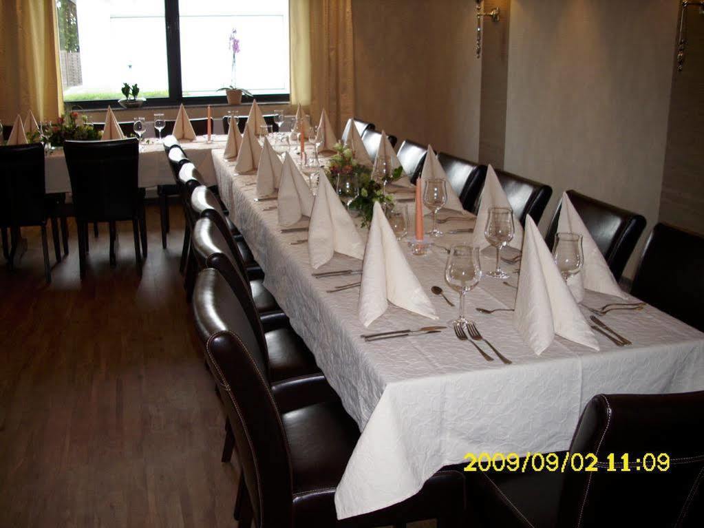 Hotel Taunusblick Hömberg Kültér fotó